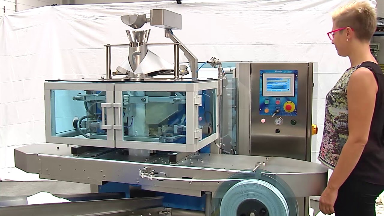 CONFEZIONAMENTO BURRATA-VB400 INOX CON CLIPPATRICE-BURRATA PACKAGING-VB400INOX WITH CLIPPING MACHINE