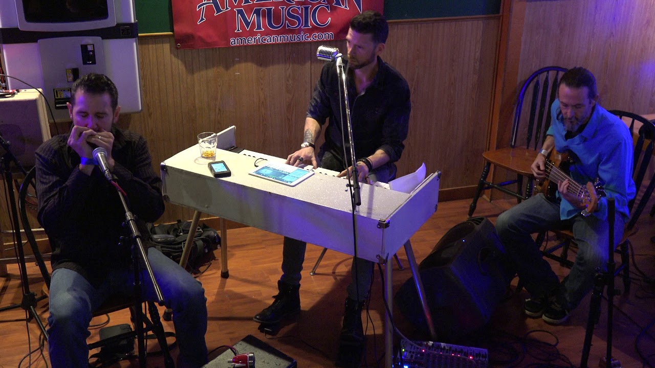 Joel Astley and Jesse Weston - Nobody Knows You When You&rsquo;re Down And Out