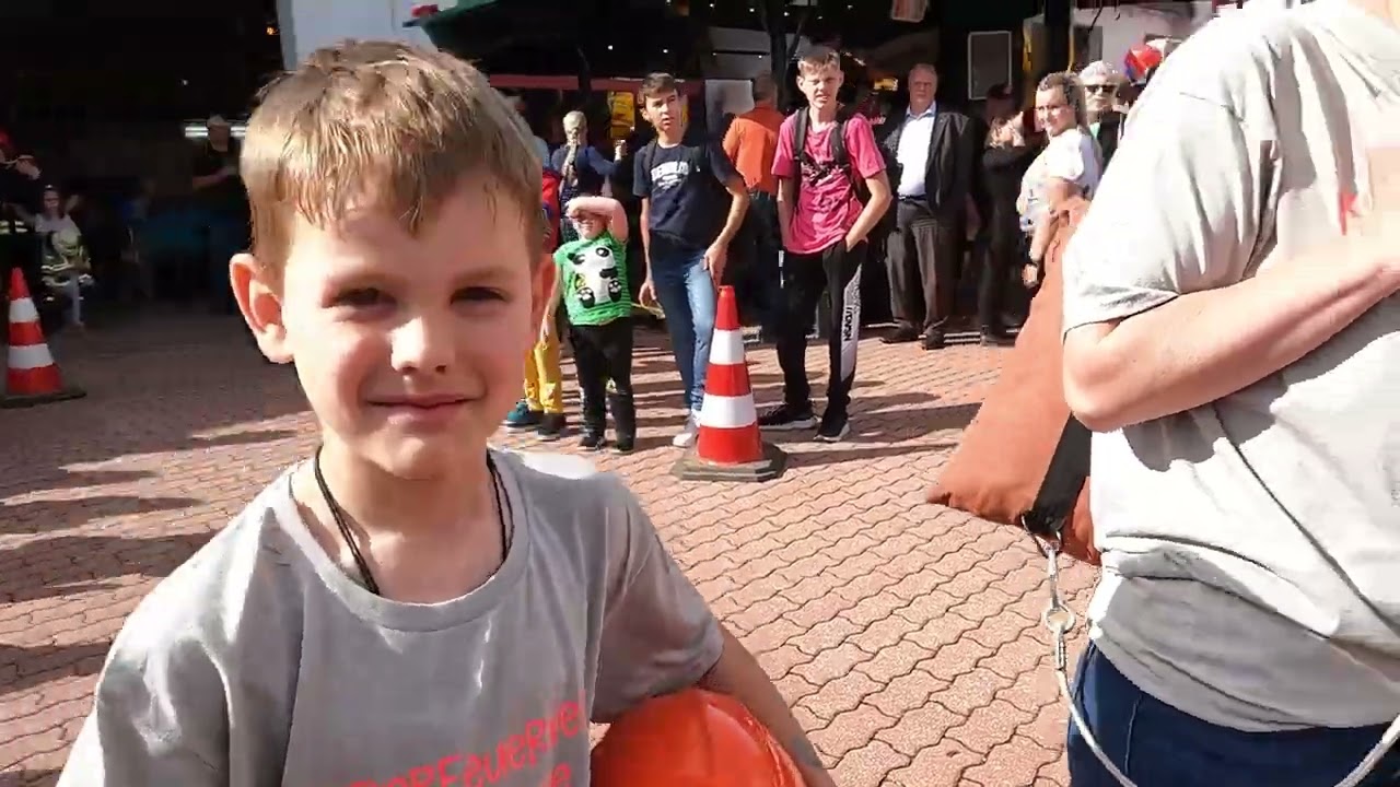 Kleine Retter ganz  groß - Familienfest der Feuerwehr