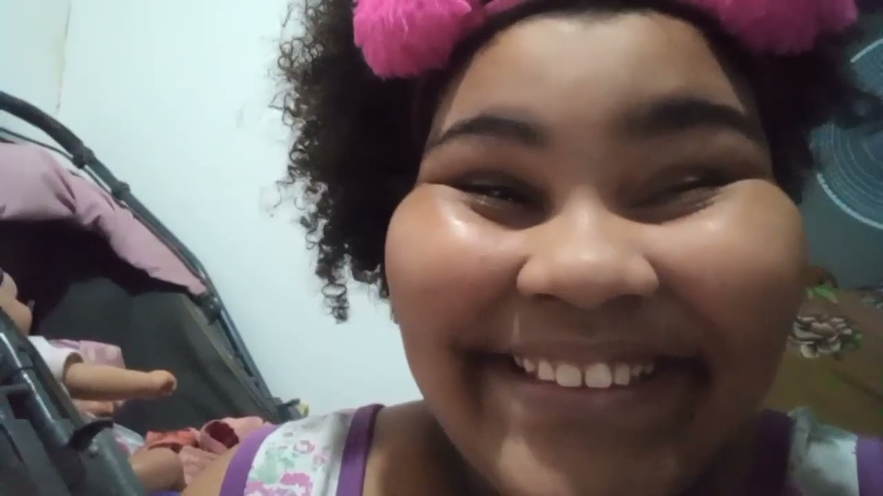 Faxina e tour  pelo quarto das crianças
