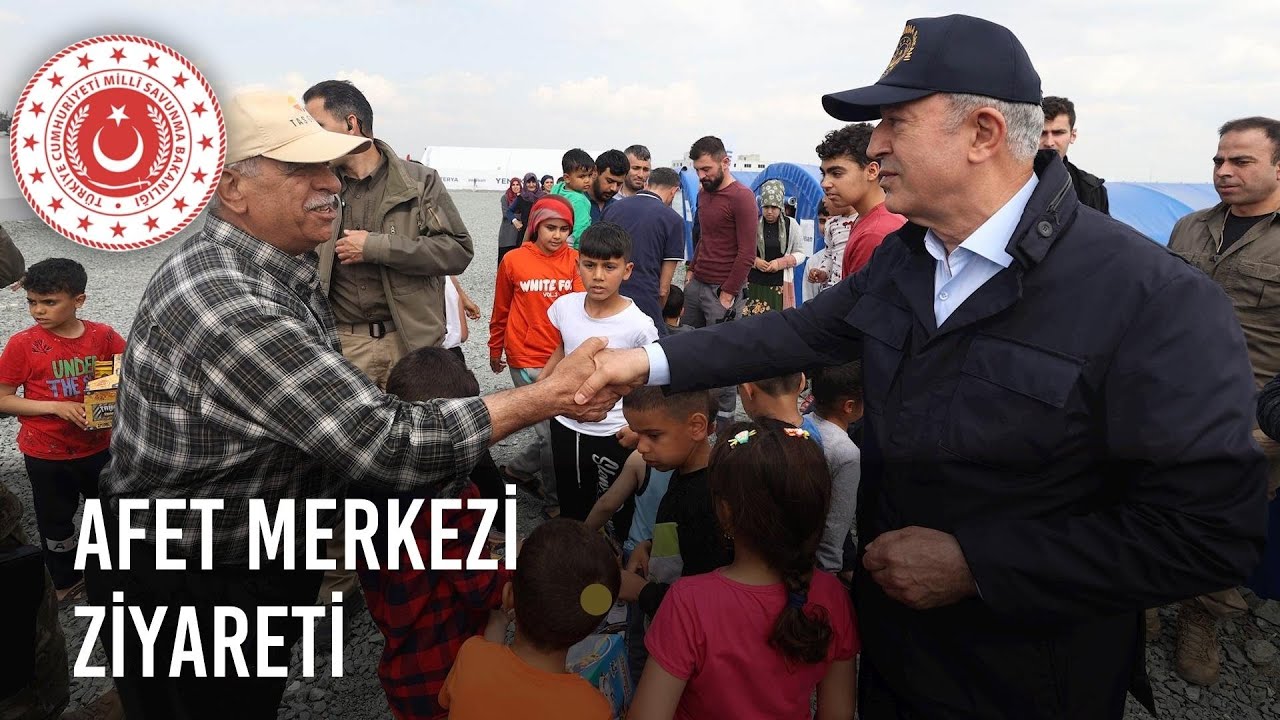 Bakan Akar, Aselsan Afet ve Lojistik Merkezini Ziyaret Ederek Vatandaşlarımızla Bir Araya Geldi