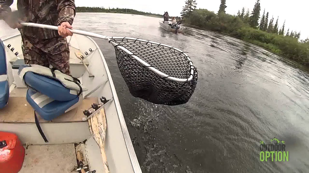 Gods Lake - Elk Island Lodge