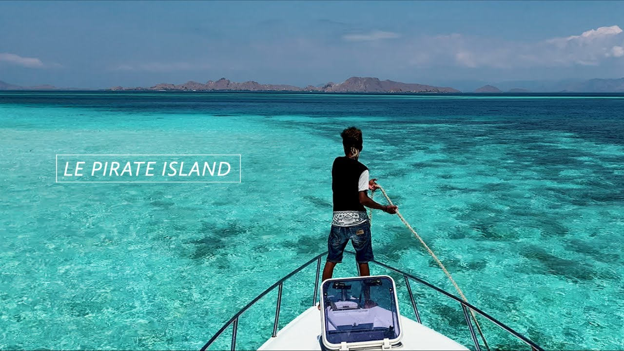 Le Pirate Island - Flores, Indonesia
