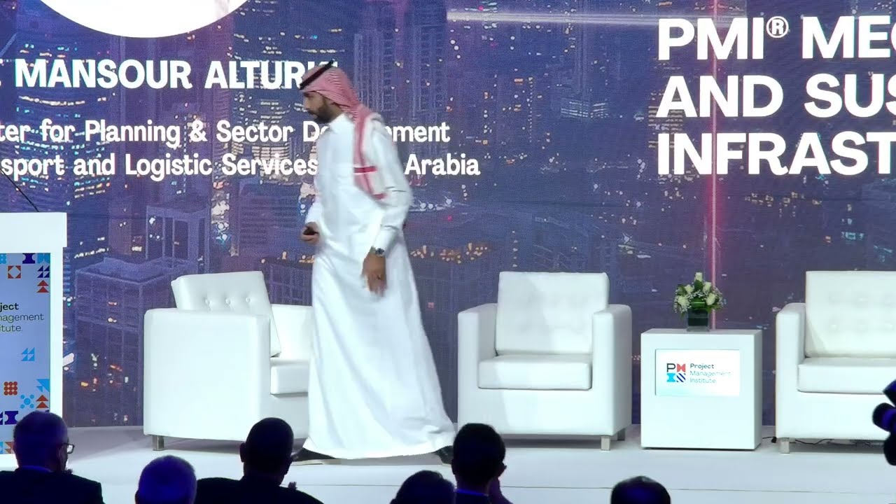 Dr. Mansour Alturki Gives Keynote Speech at PMI&reg; Summit PMI&reg; Mega Projects Summit, Dubai 2022