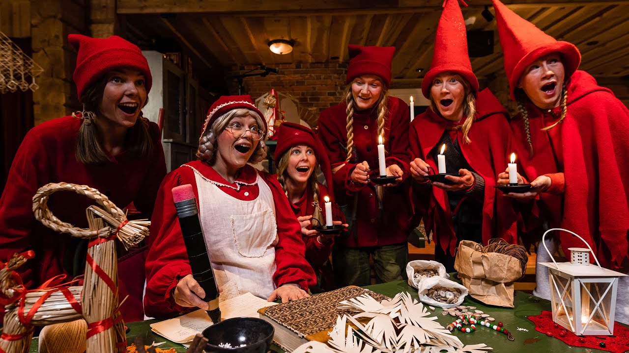 LIVE: Christmas concert at Mrs Santa Claus' Christmas Cottage