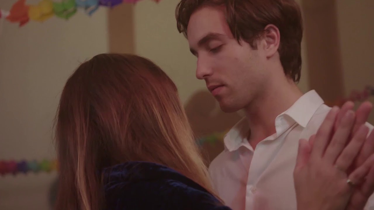 MAC AYRES - SHE JUST WANNA SEE ME RN (MUSIC VIDEO)