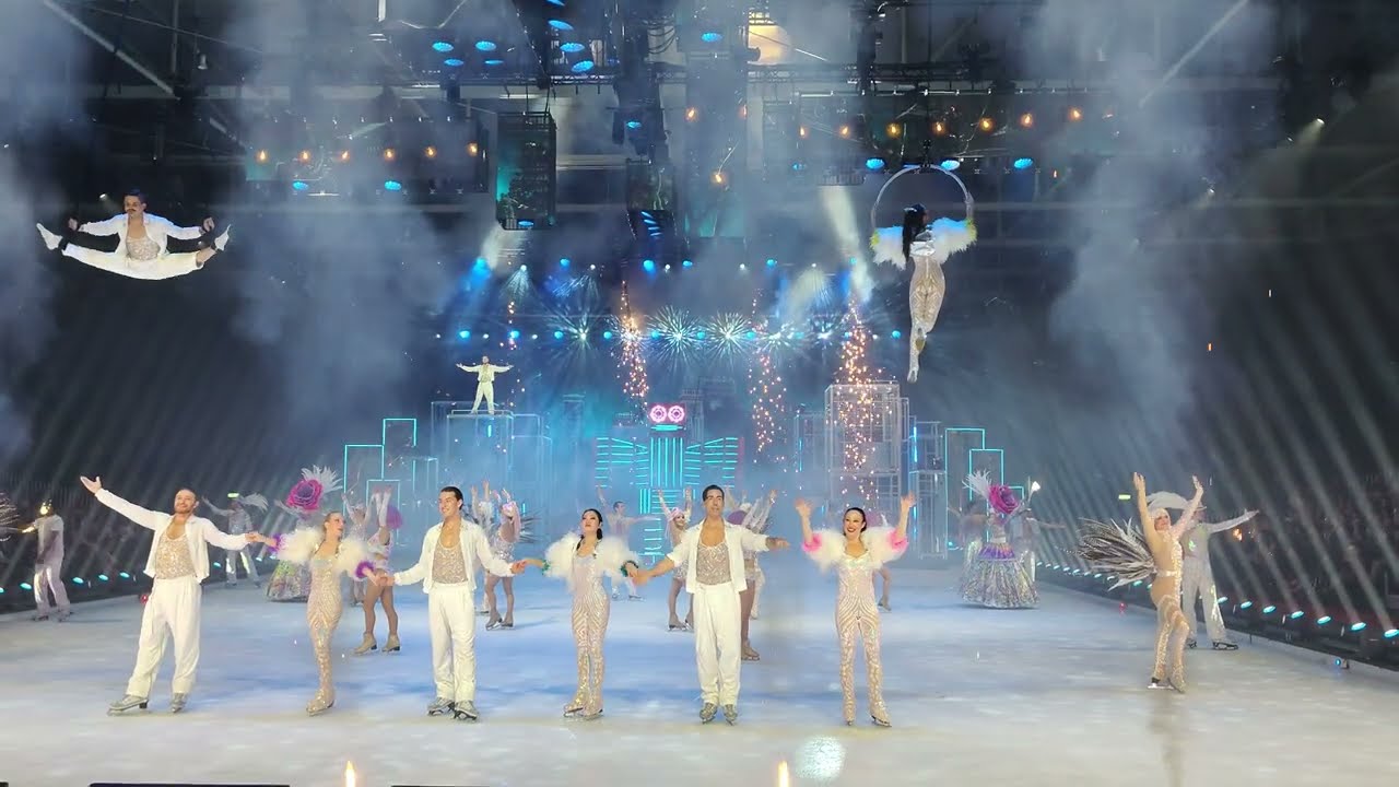 Holiday on Ice - Horizons - Feel the city beat - Ahoy Rotterdam -  Final dance