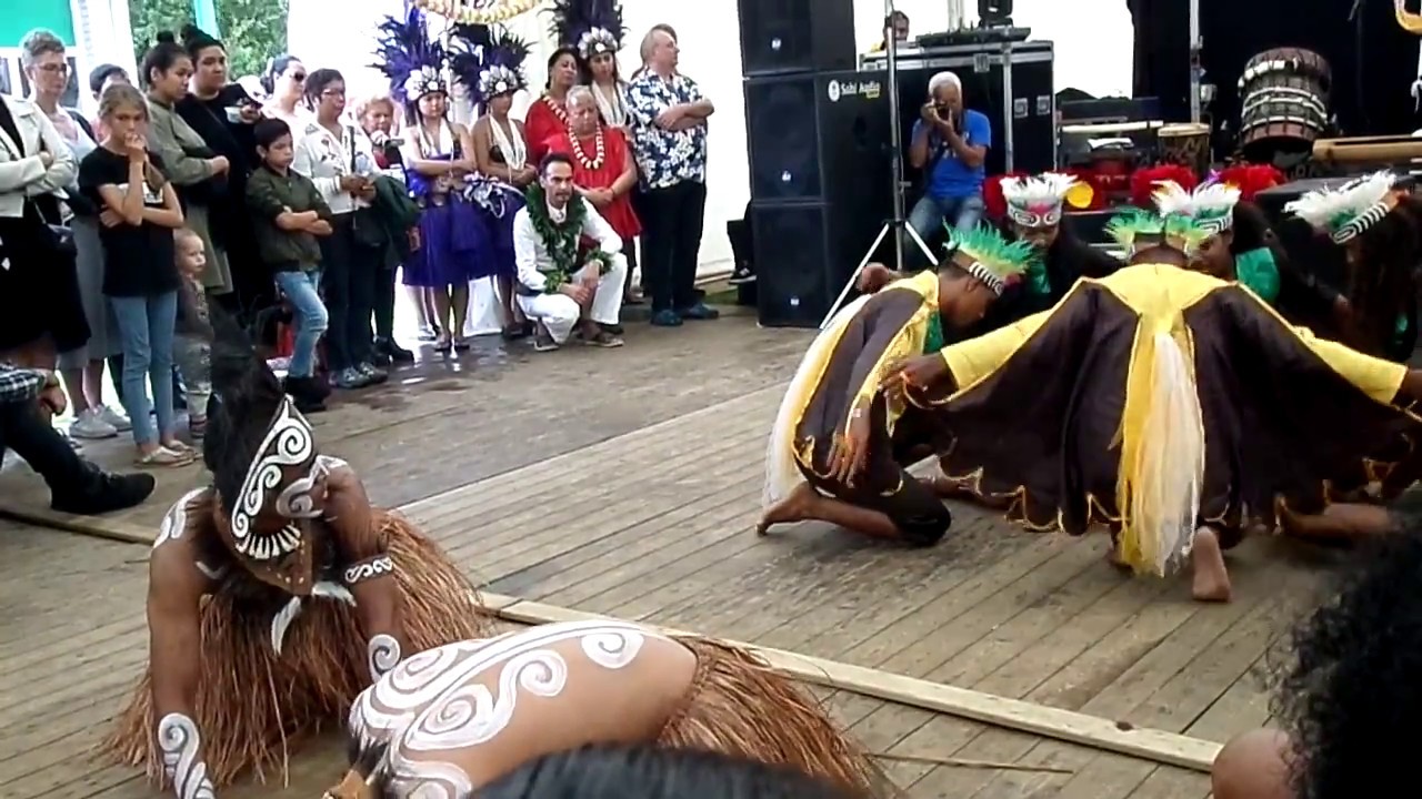 Tari balada Cendrawasih - Sanggar Seni Manyouri - Byak Papua