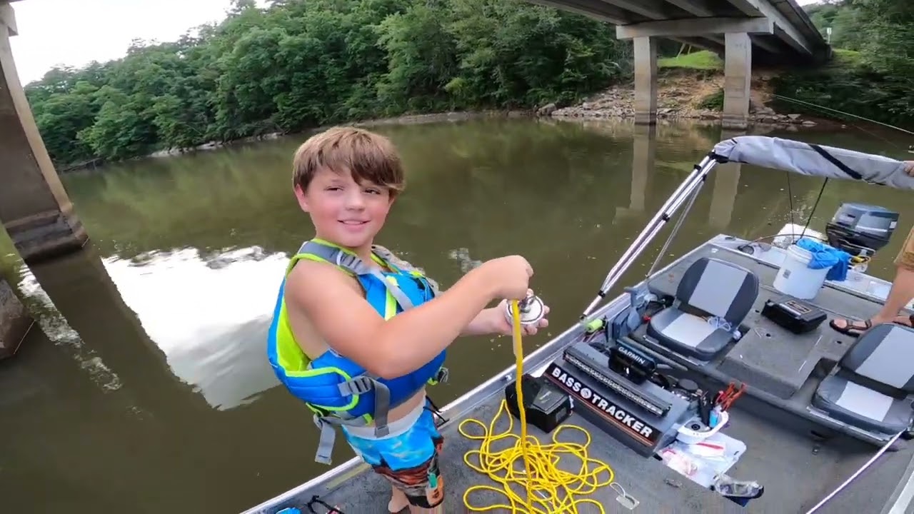 Treasure Hunting in the North Ga Mountains. Ep -2. Upper Chattahoochee at Belton Bridge Park.