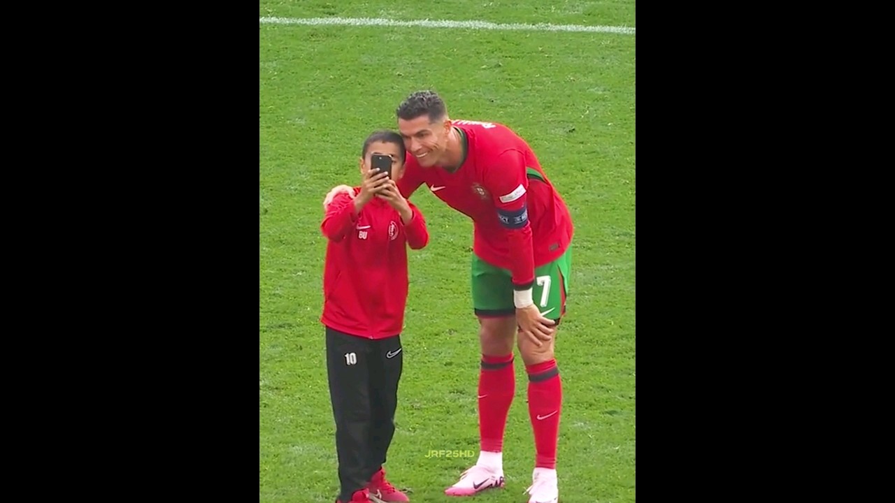 When Kids Invade the Pitch
