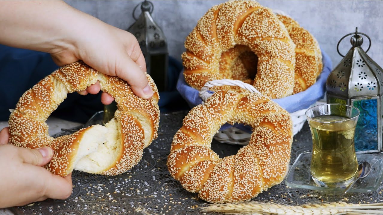 Türkische Sesamringe „Simit“- Turkish Streetfood - Gevrek Sokak Simidi Tarifi - innen watteweich!