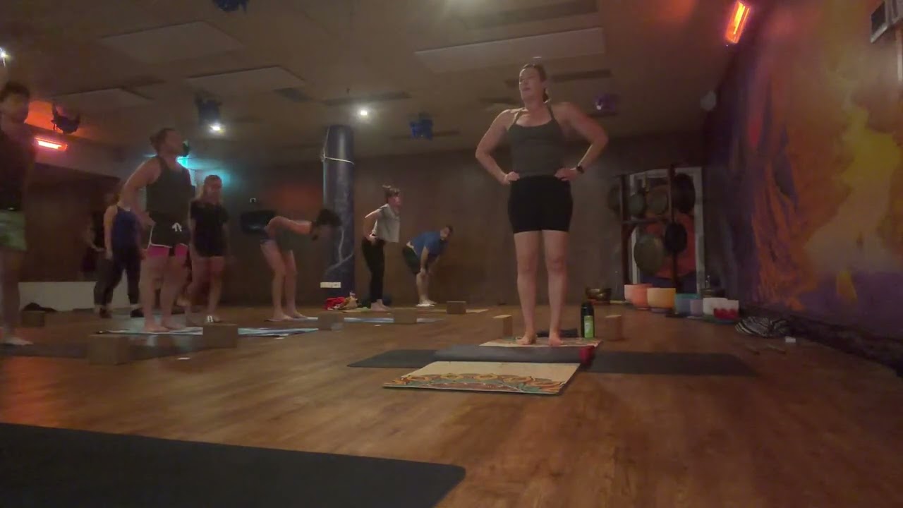 Hip Openers be like water #hipopeners #hipopening #hipopenerstretches 