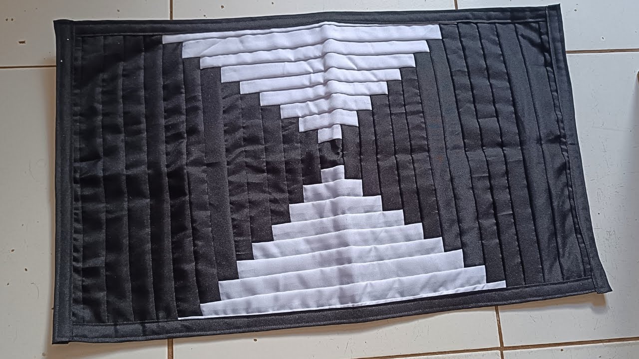 É MUITO FÁCIL FAZER ESSE TAPETE DE RETALHOS E FICA PERFEITO.