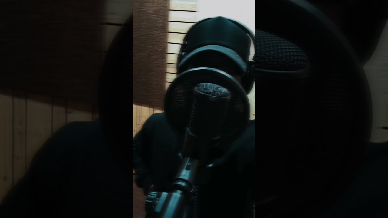 @GunAji.