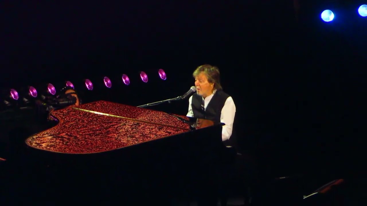 Maybe I'm Amazed - Paul McCartney (Chicago 2025 2nd night)