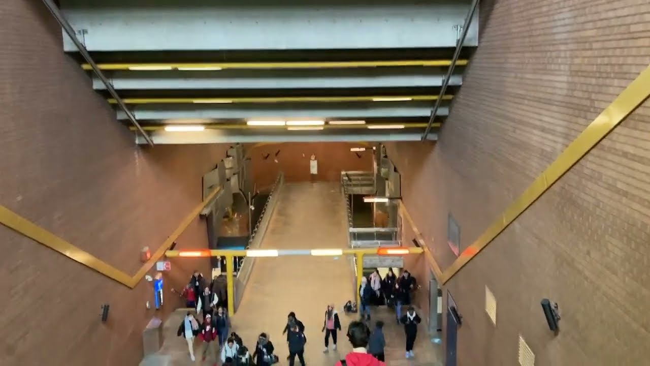Montreal Metro Tour: Episode 1 - Côte-Vertu