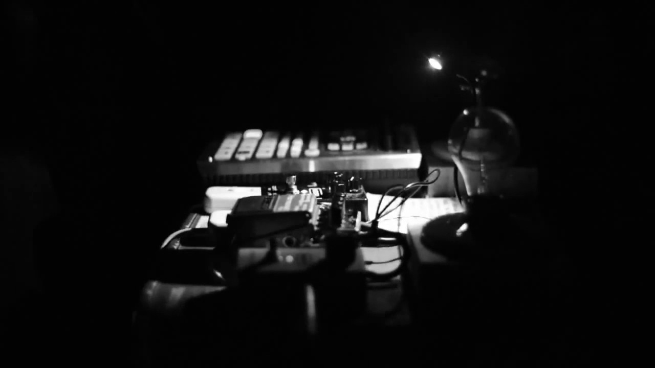 UNDER THE SHEETS   HOMESHAKE LIVE RHINOCEROPOLIS 13-07-2014