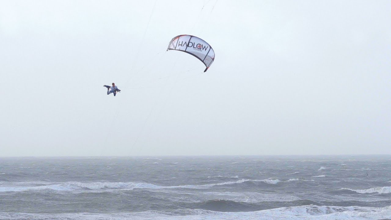 Biggest kite loop of 2013? Slowmo of Jerrie van de Kop Megaloop in Zandvoort