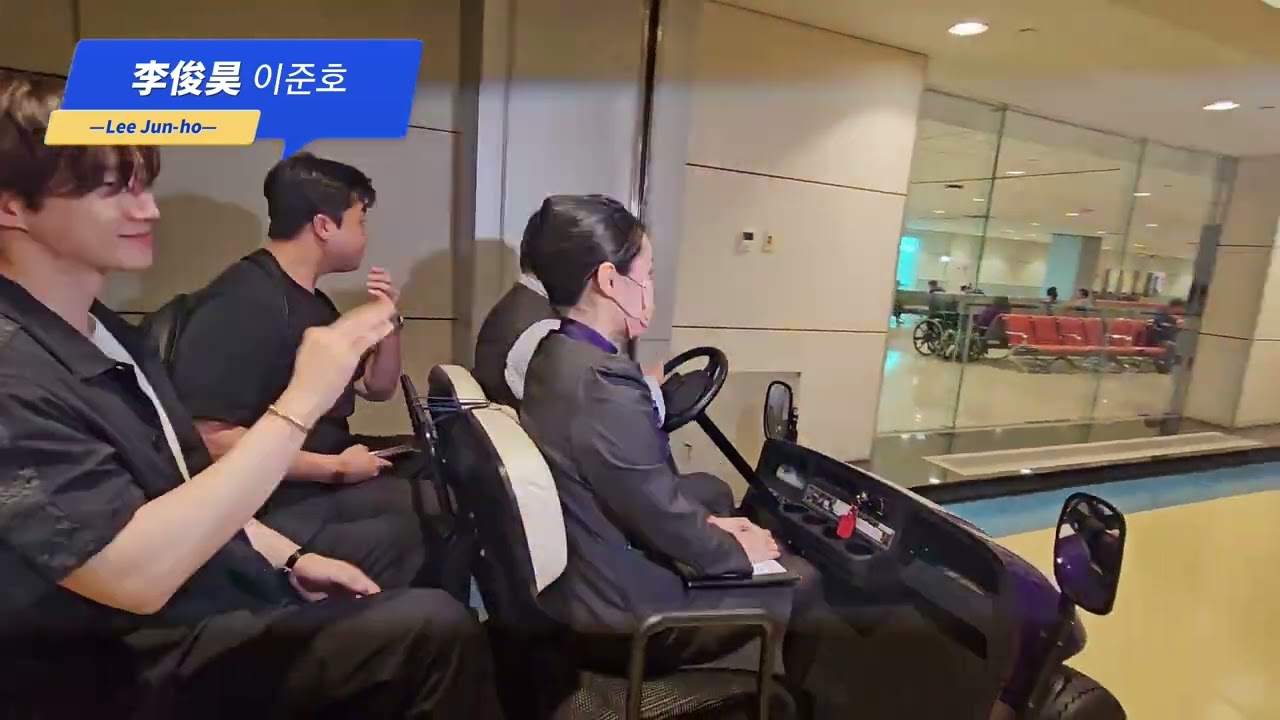 李俊昊隔11年來台！親切揮手、狂比愛心　笑容迷暈接機粉絲#李俊昊#이준호#Lee Jun-ho