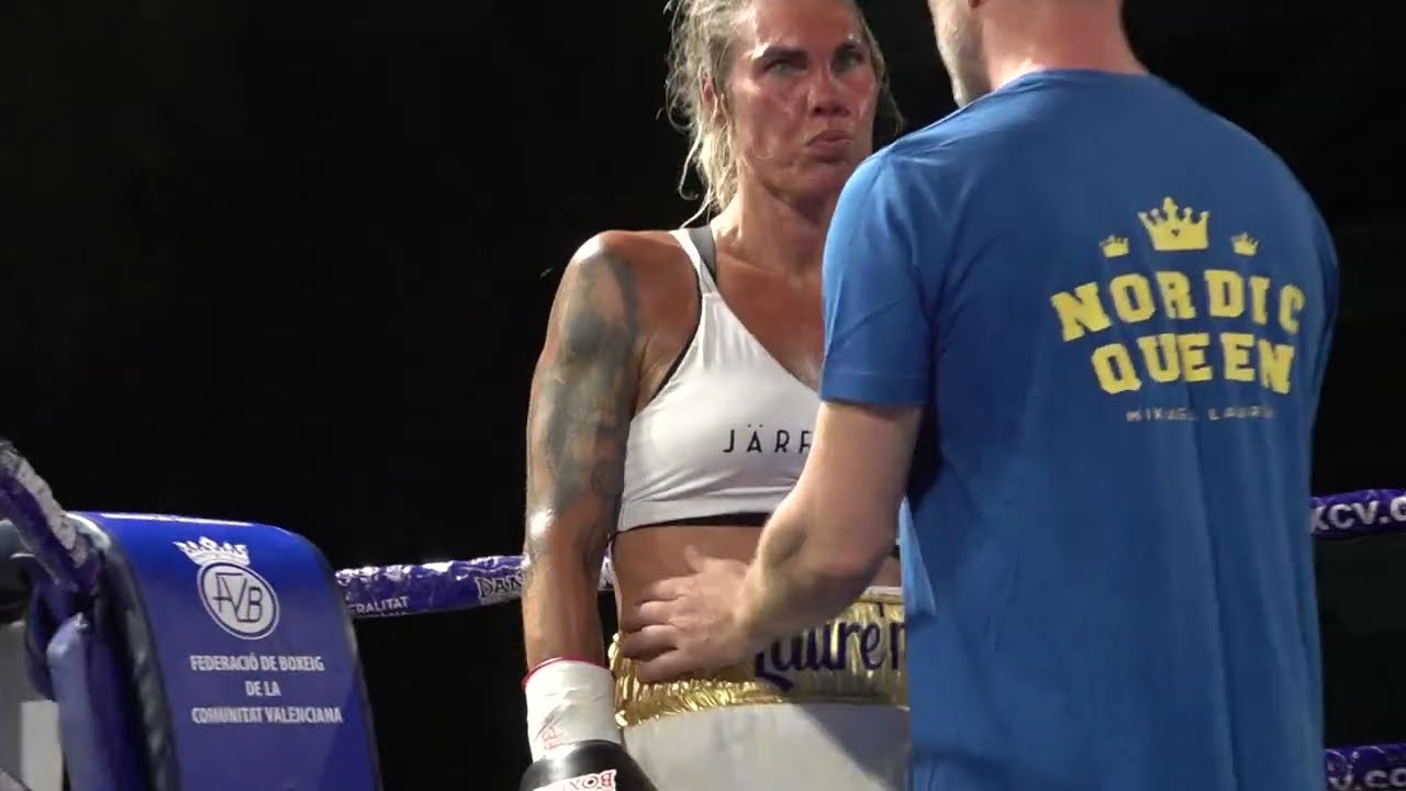 Night of Boxing. Benidorm. 29.junio.2024. Combate nº8: Ester Konecna-VS- Mikaela Lauren.