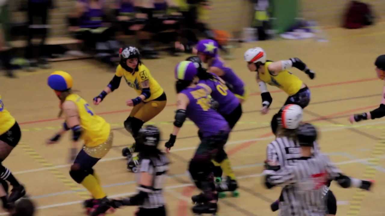Roller Derby Bout: CCR vs STRD 2011