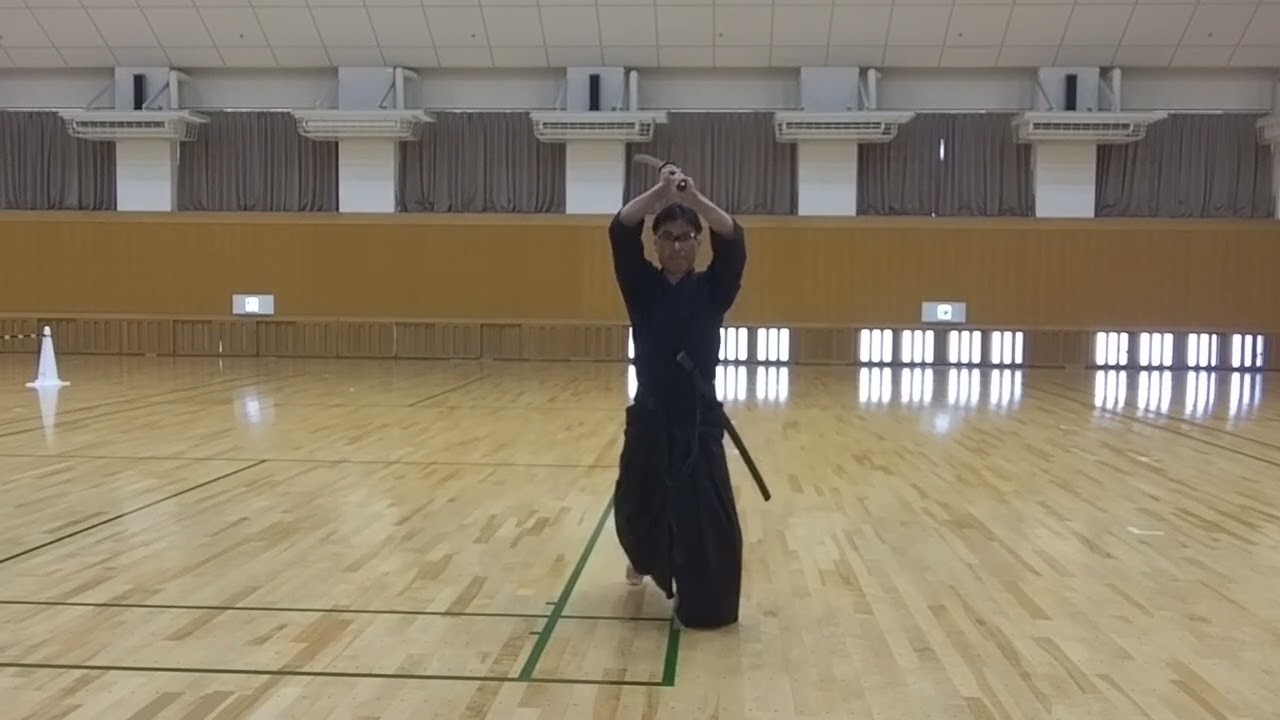 居合道（2025年4月から始める）　全剣連制定居合十二本　