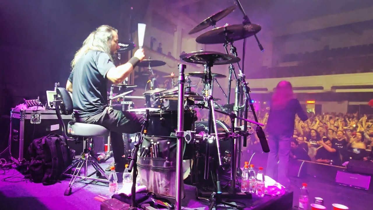 MARCUS DOTTA - Spirit Never Die - LIVE in Chile  with MASTERPLAN