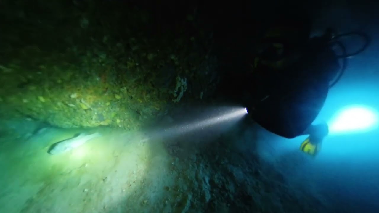 Testing Tunnel Diving, Dilumacad El Nido, using insta360 x3, puluz underwater case