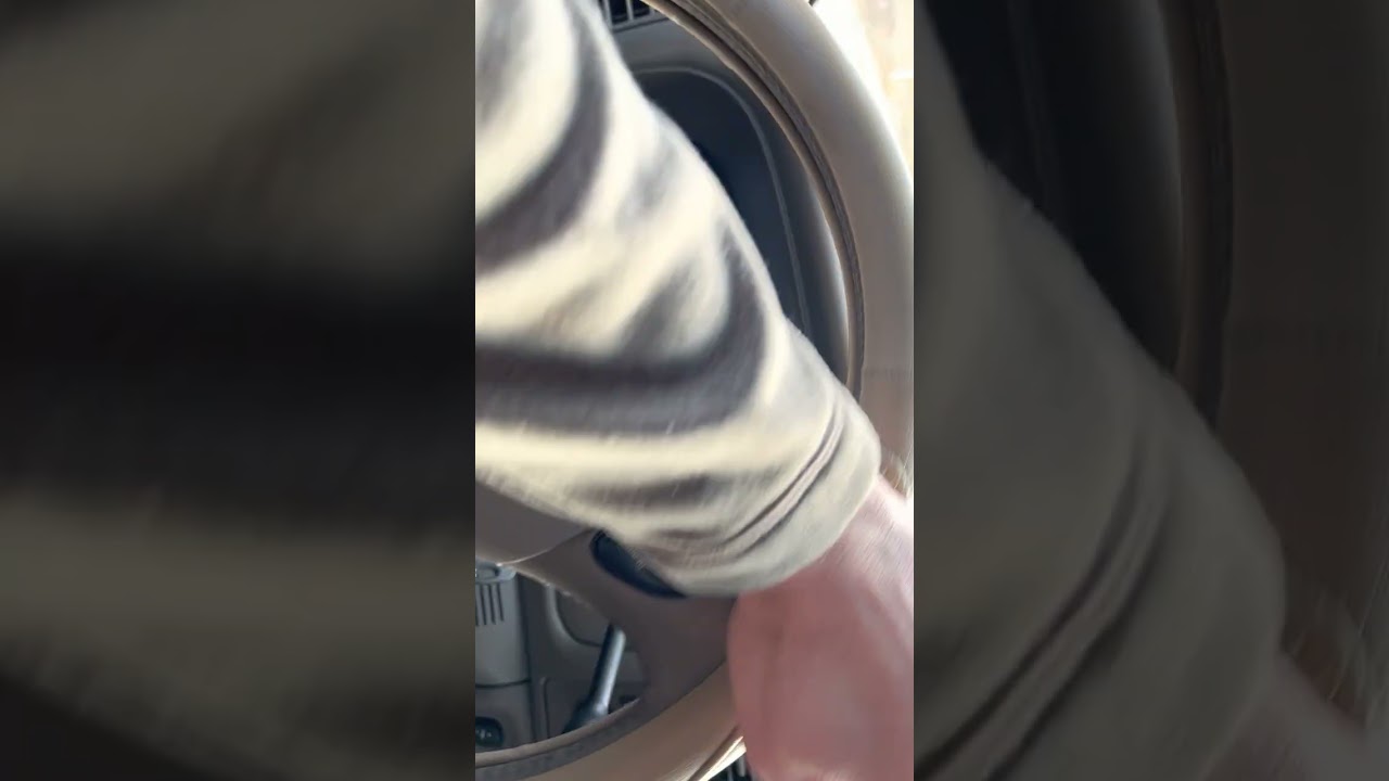 2002 Ford Excursion Start Up and Engage 4 Wheel Drive Video