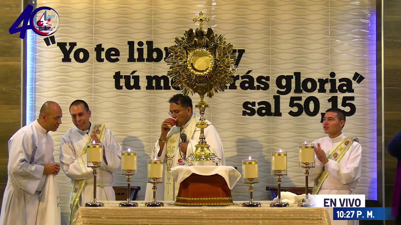 Vigilia de adoración ante Jesús Sacramentado Retiro 