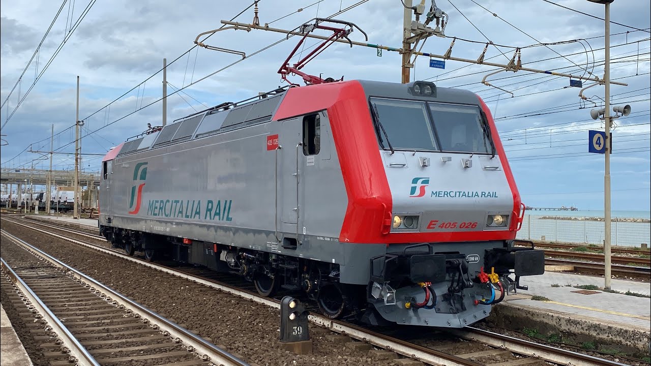 IL SECONDO LOCOMOTORE E405 in livrea Mercitalia Rail!