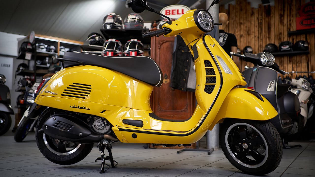 Vespa GTS 300 hpe Super yellow