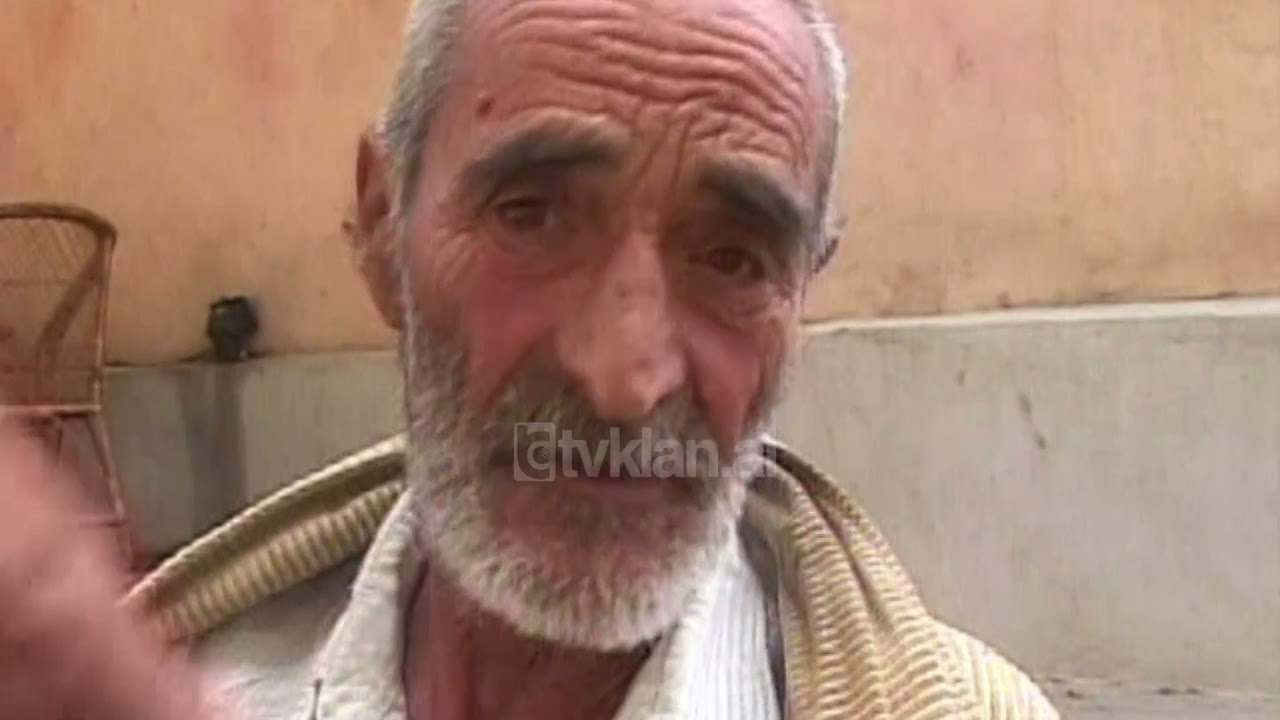 Gjyshi i t&euml; pandehurit Zylfi Biba i cili vrau t&euml; &euml;m&euml;n n&euml; Laknas - (8 Gusht 2002)