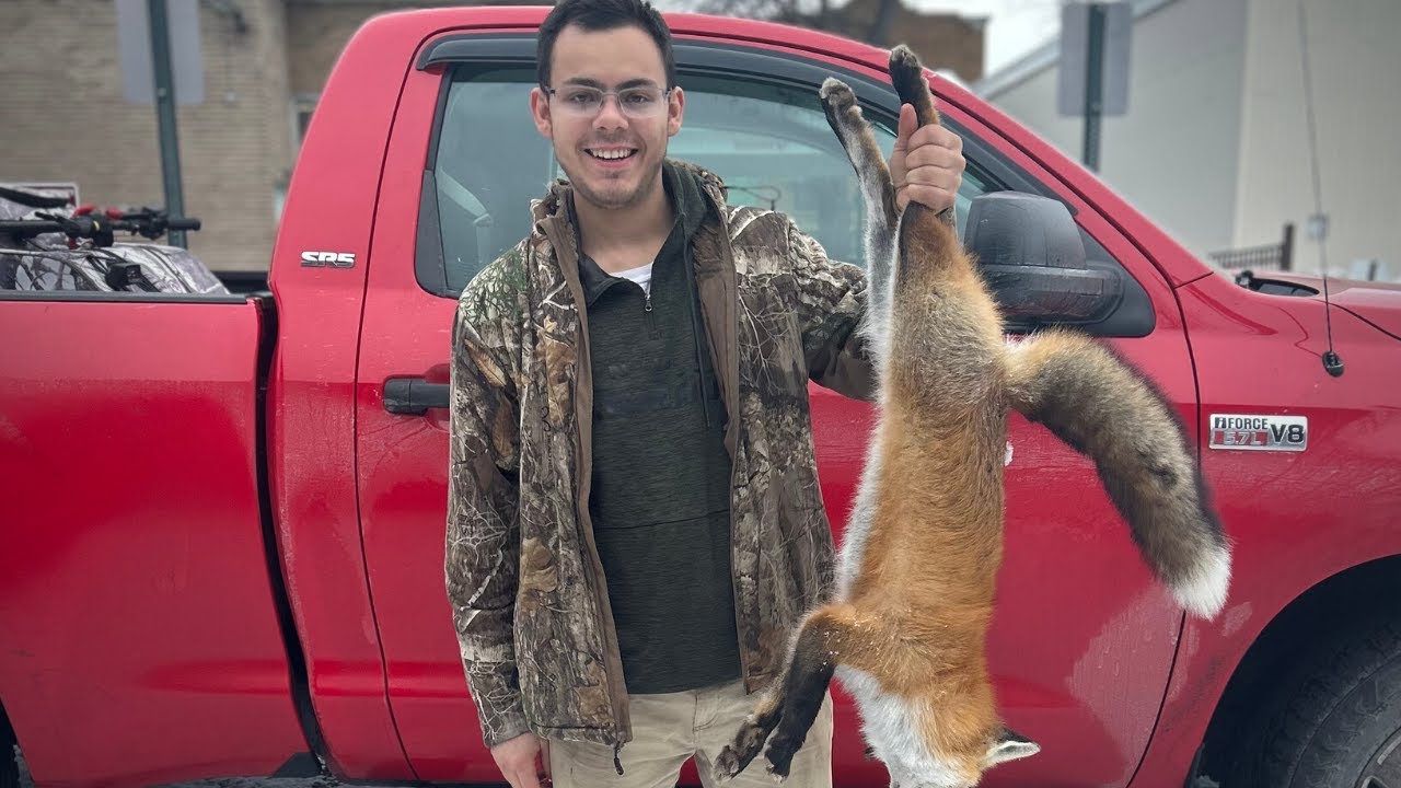 Trapping Foxes and Coyotes in Winter | Freeze-Proof Blind Sets