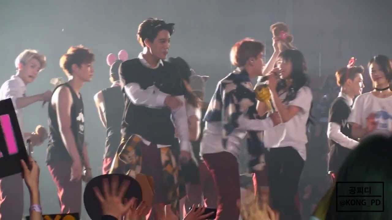 131225 SMTOWN WEEK 'Christmas Wonderland' Concert f(x) / 에프엑스 - 엔딩 1 (Ending) by. 공피디
