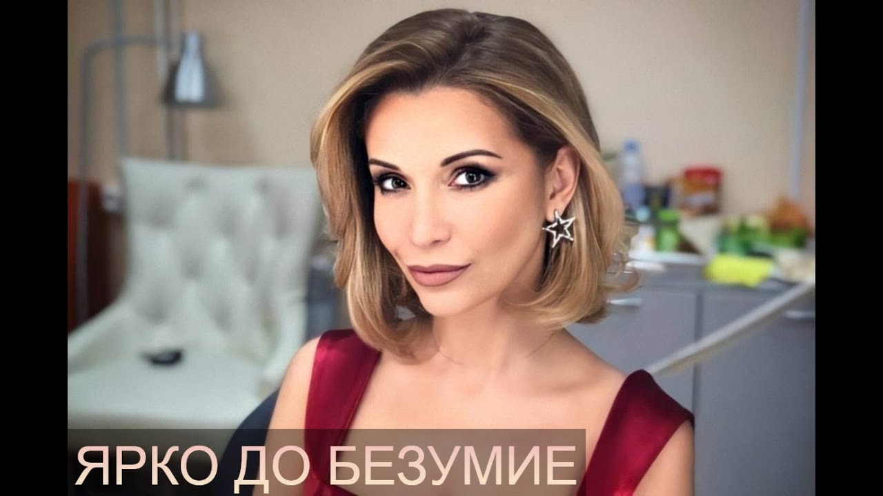 &laquo;Русалочка&raquo;: 43-летняя Орлова в ярком бикини обнажила роскошные бедра