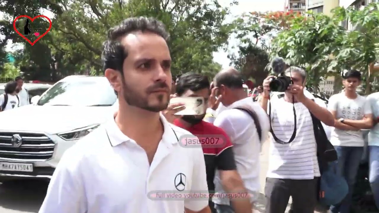 SINGER RAGHAV SACHCHAR REACHED AT SINGER KK HOUSE FOR ANTIM DARSHAN