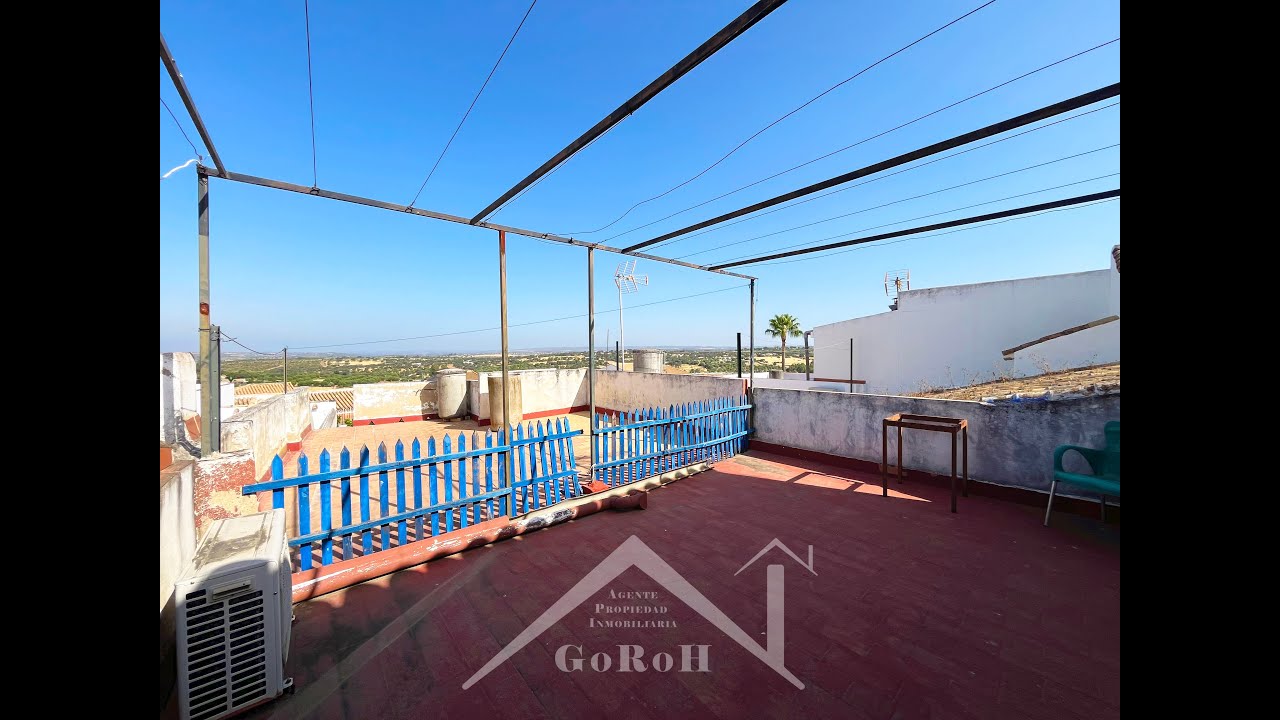 RESERVADA. Luminosa Casa Familiar en el Corazón Histórico de Castilblanco de los Arroyos (Sevilla)