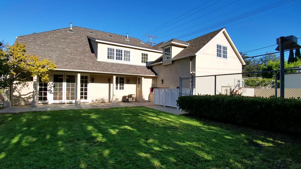 507 N. Maple Drive, Beverly Hills. Presented by Michael Libow, Coldwell Banker