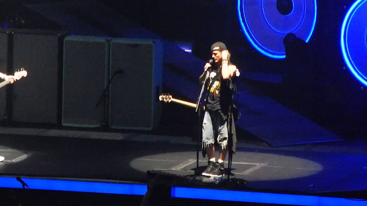 McBusted kicking Dougie in the balls and him singing My Heart Will Go On