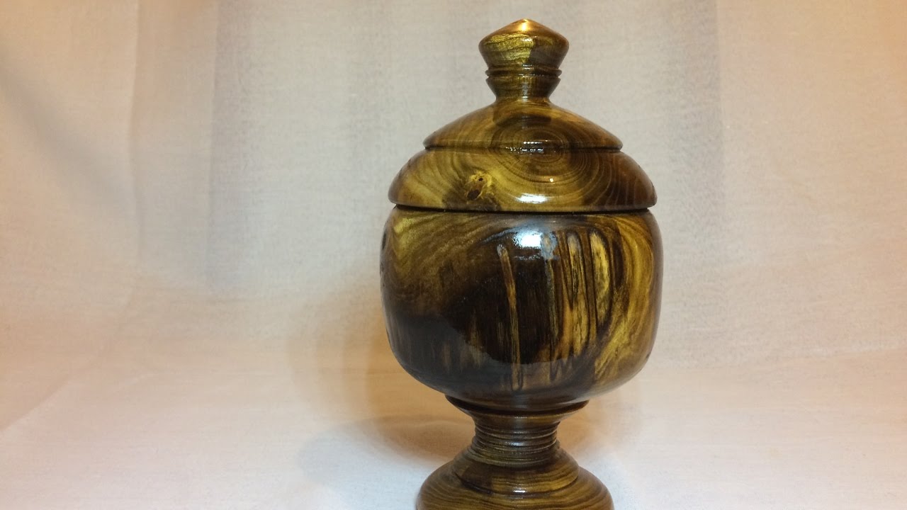 Wood turning - Beautiful Jewelry lidded box (Laburnum)