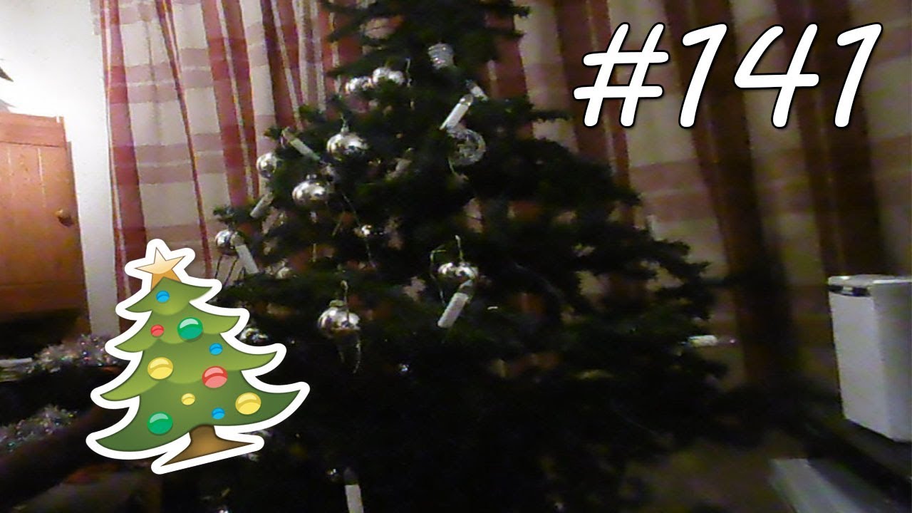 KERSTBOOM OPZETTEN EN HET SNEEUWT    VLOG#141   MIRANDA BOS