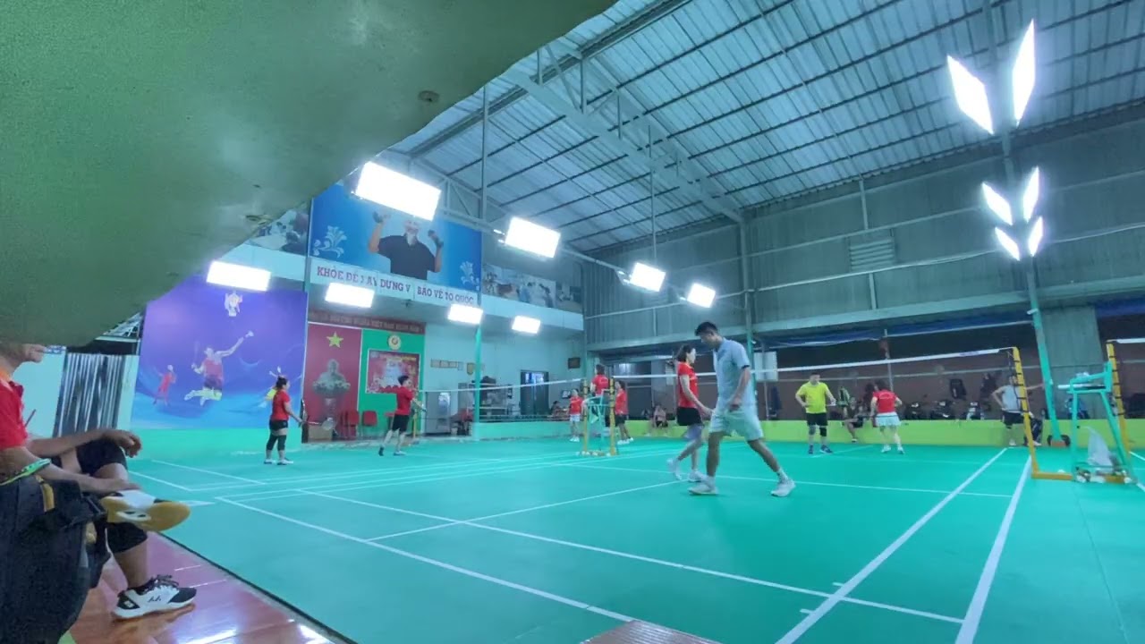 Thuý vinh tuyết thuỳ