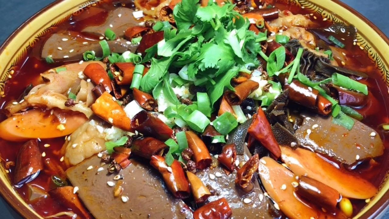 大廚教你 #四川江湖菜 #毛血旺的做法，講解詳細，麻辣鮮香下酒又下飯【留意美食】