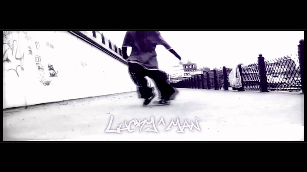 clown walk-kuzua