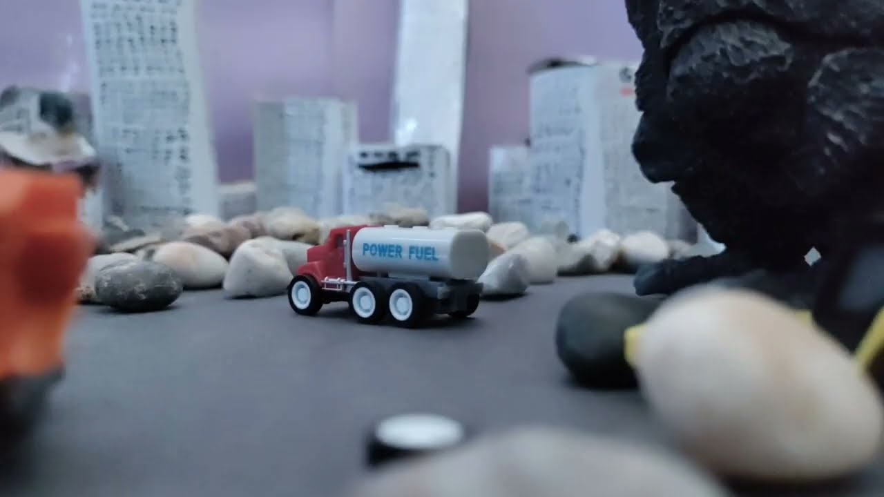Truck chase scene | Godzilla stop motion test |