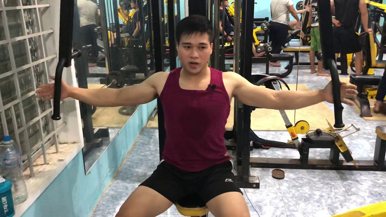 Tập ngực nhanh đẹp với máy Tạ khối ép ngực