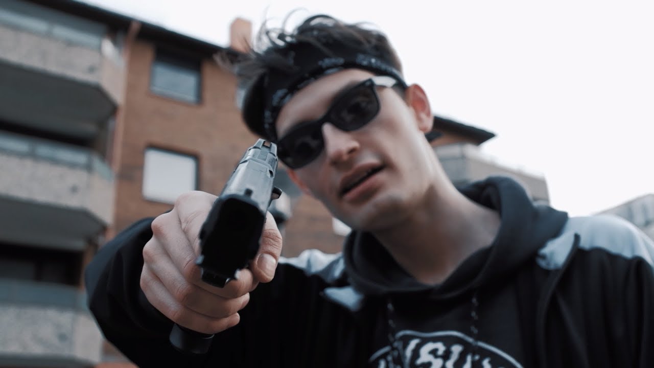 NACKTER J&Ouml;RG - NIENDORF NORD (prod. by Chris Gallery) [Official Video]