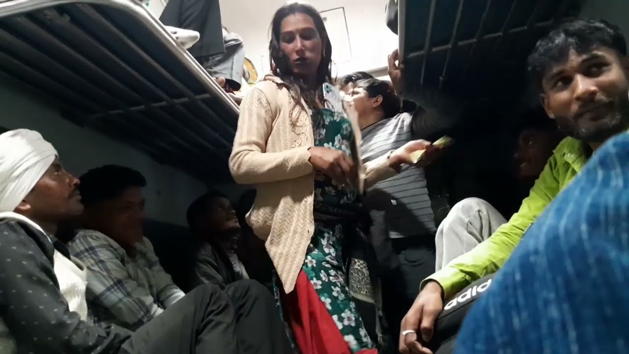 15734 Farakka Express train journey 🤢