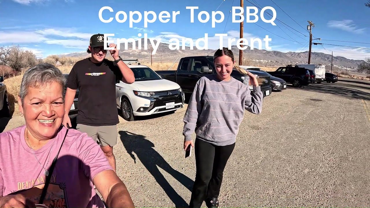 Эмили, Трент и ресторан Copper Top BBQ в Биг-Пайне, Калифорния #барбекю #друзья #родственники